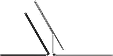 Dos dispositivos iPad Pro conectados a un Magic Keyboard, parte lateral, perfil delgado, color negro espacial con bocinas y puerto USB-C, inclinado y parcialmente abierto, color plata, abierto, inclinado hacia atrás para mostrar el diseño flotante del teclado, bocinas y micrófono