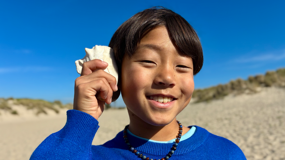 Foto tomada con la c&aacute;mara Fusion de 48 MP, funcionalidad de retratos de &uacute;ltima generaci&oacute;n en uso, enfocada en la cara de una persona